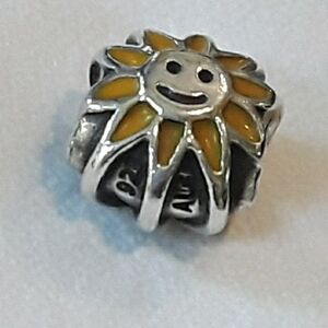 Pandora Smiling sun enamel charm  925 ALE